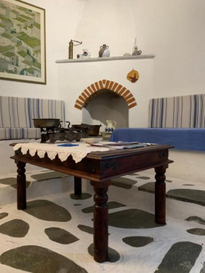 Τraditional Cycladic house ZO PI for 1-5 adults